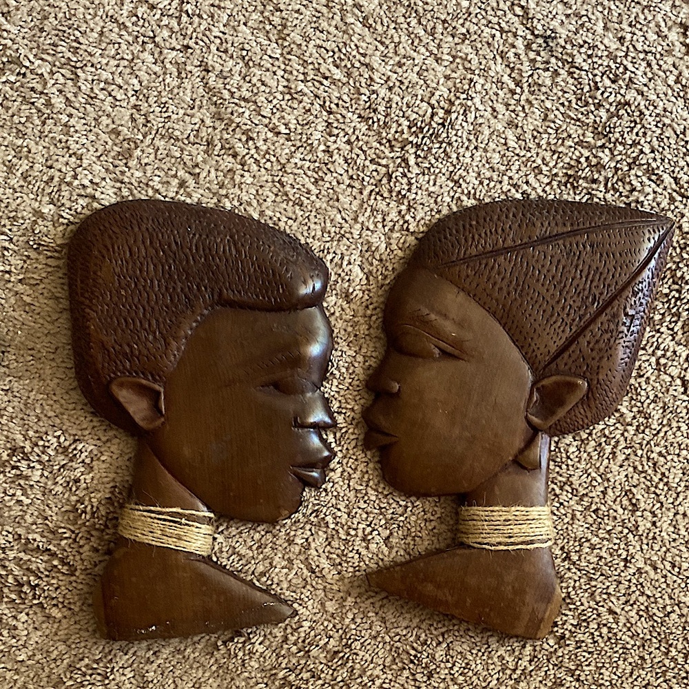 Beautiful and unique vintage African wall decor.